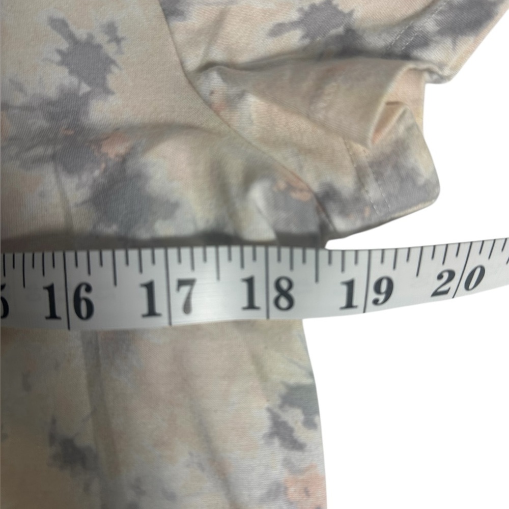 Rae Dunn Be Kind Tie Dye Graphic Tee Medium Boho Casual Top - Picture 4 of 7